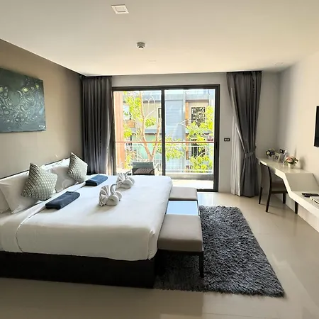 Private Apartment At Emerald Terrace Patong Exterior photo