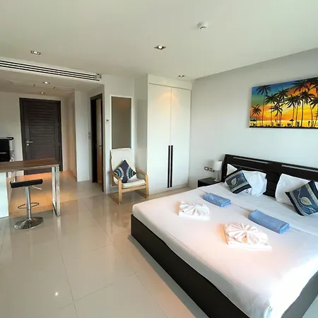 Private Apartment At Emerald Terrace Patong Exterior photo