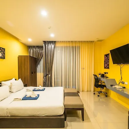 Private Apartment At Emerald Terrace Patong Exterior photo