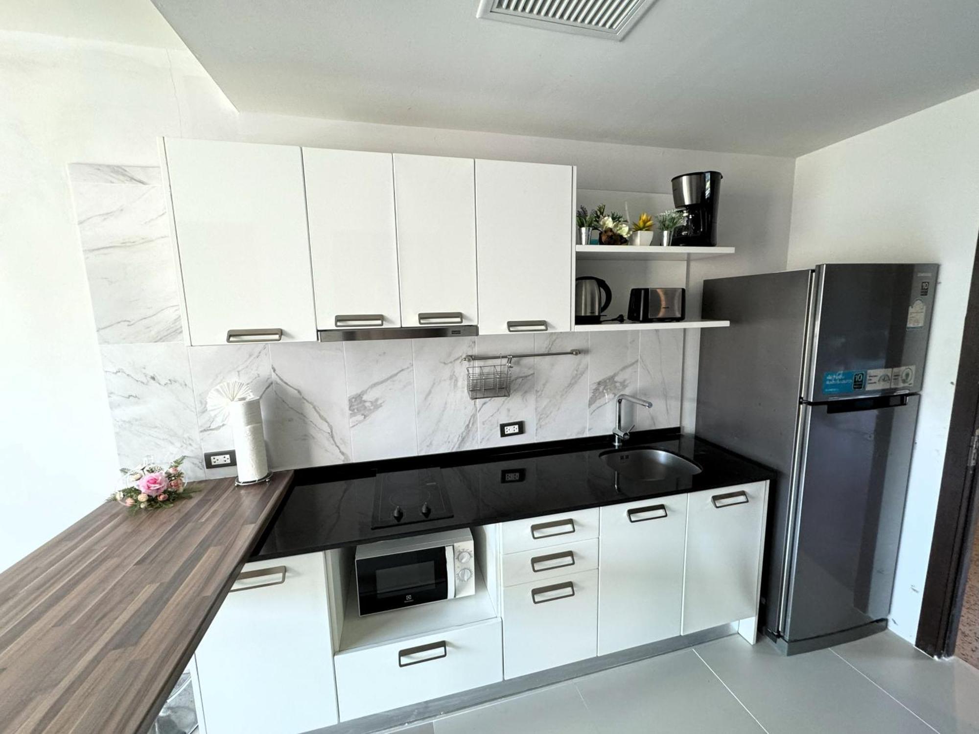 公寓 Private At Emerald Terrace