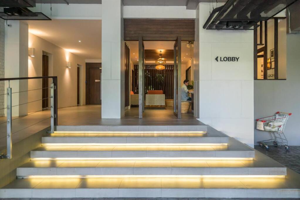 公寓 Private At Emerald Terrace
