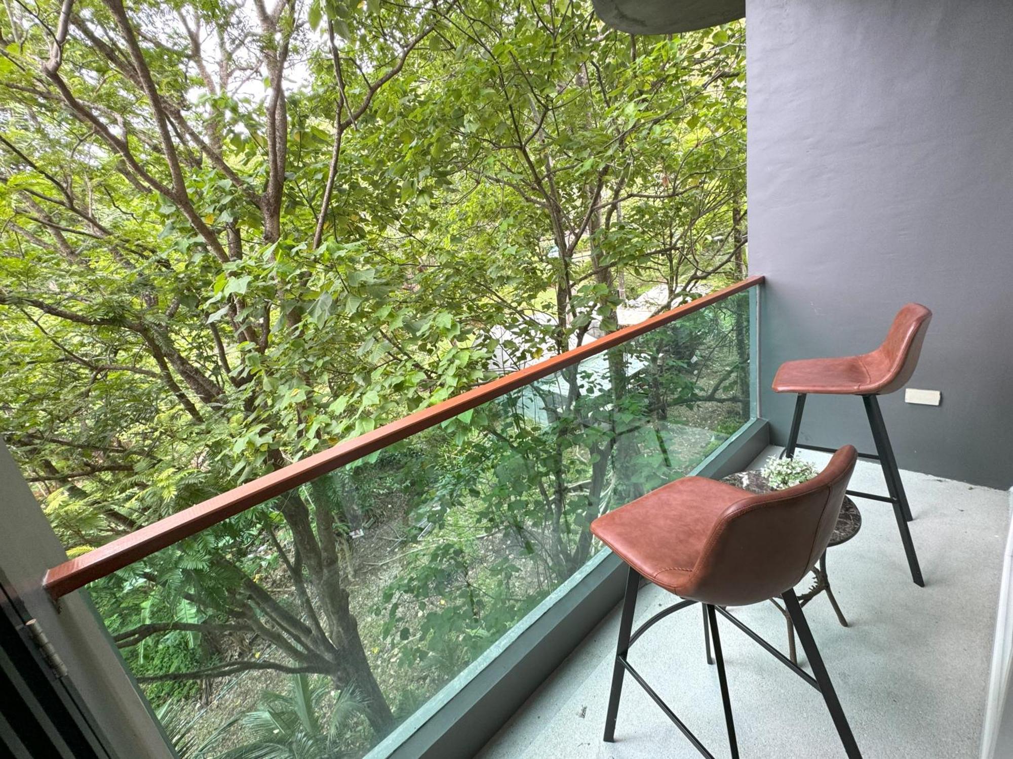 Private At Emerald Terrace 公寓 *